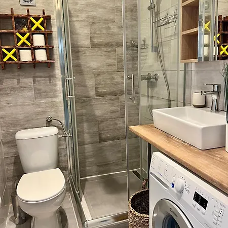 דירה Adm Cozy In Center - Netflix, Coffee, Ac